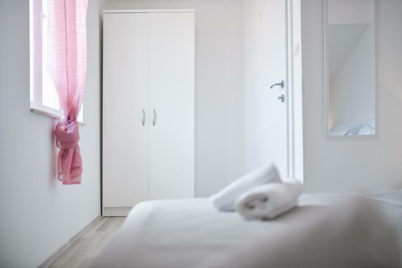 Grey Apartment Old Town 자다르 외부 사진