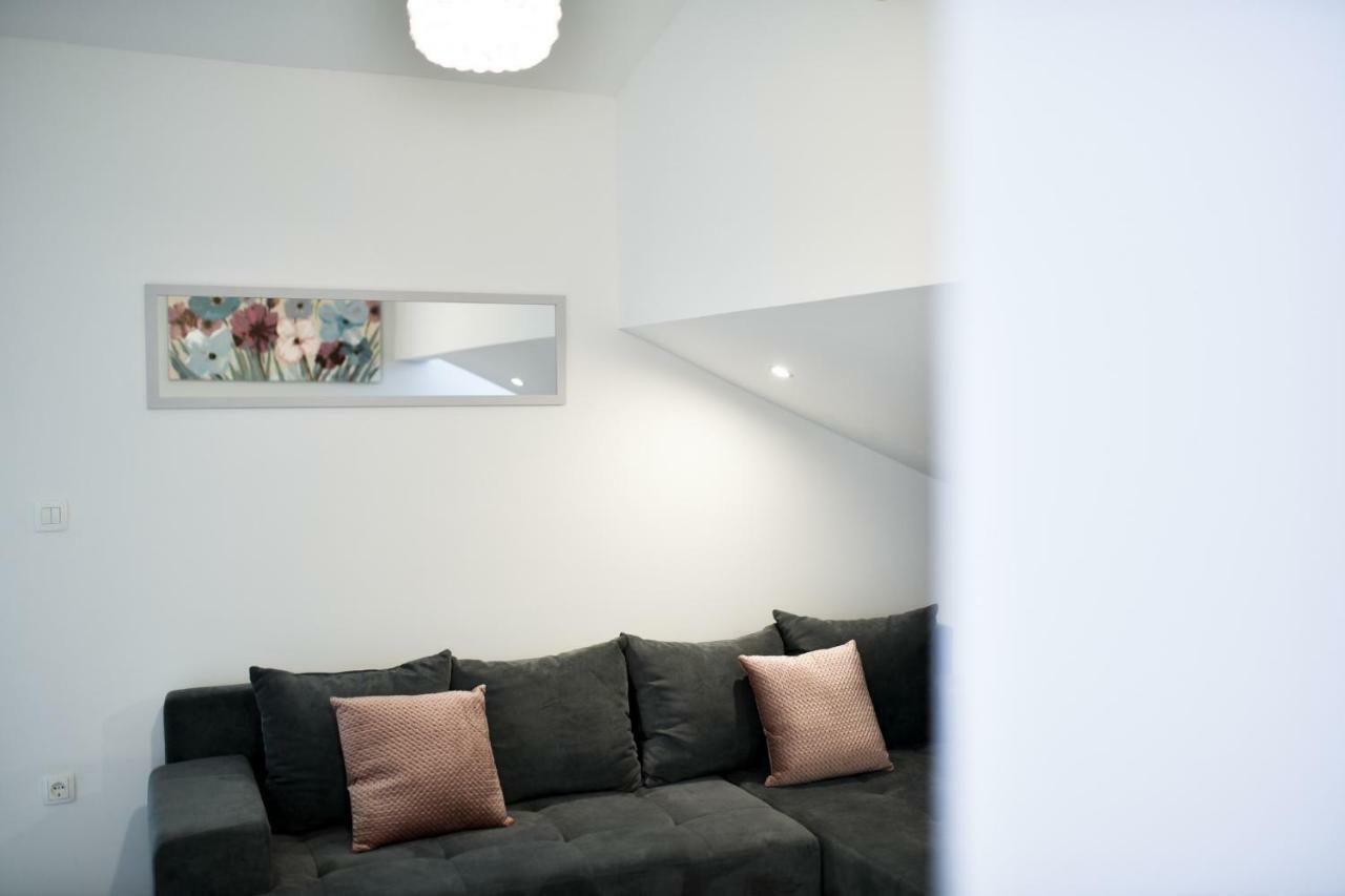 Grey Apartment Old Town 자다르 외부 사진