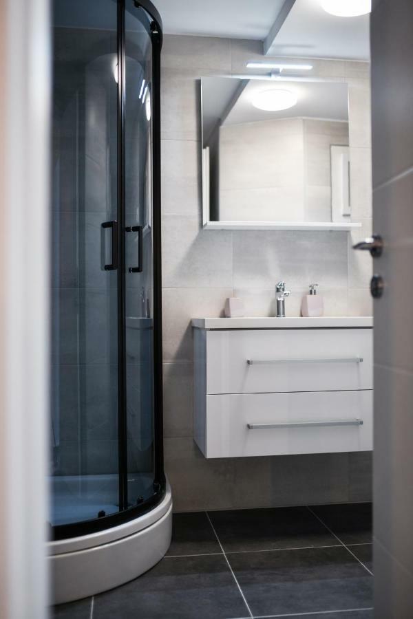 Grey Apartment Old Town 자다르 외부 사진