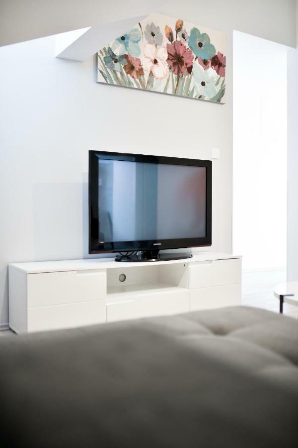 Grey Apartment Old Town 자다르 외부 사진